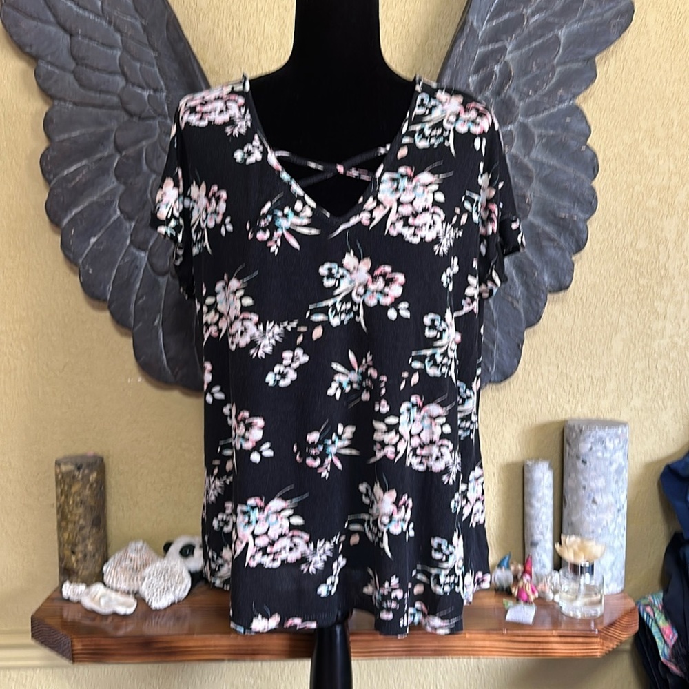 Lily Morgan Floral Tee Shirt